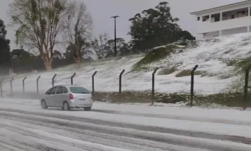 Tempestades com raios e granizo se afastam do Paraná nesta quarta, prevê Simepar