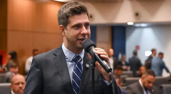 Picciani reassume vaga na Alerj e substitui deputado TH Joias