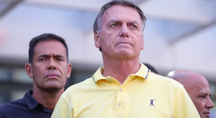 Jair Bolsonaro recebe alta hospitalar em Brasília após cirurgia no ombro