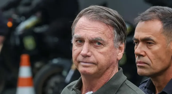 SMS pró-Bolsonaro enviados a eleitores do Paraná seguem sem desfecho na Justiça