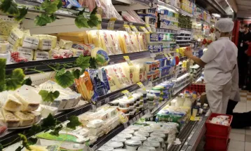 Inflação desacelera para 0,16% em junho com primeira queda dos alimentos desde 2025, diz IBGE