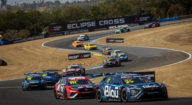 Stock Car abre segunda metade do campeonato 