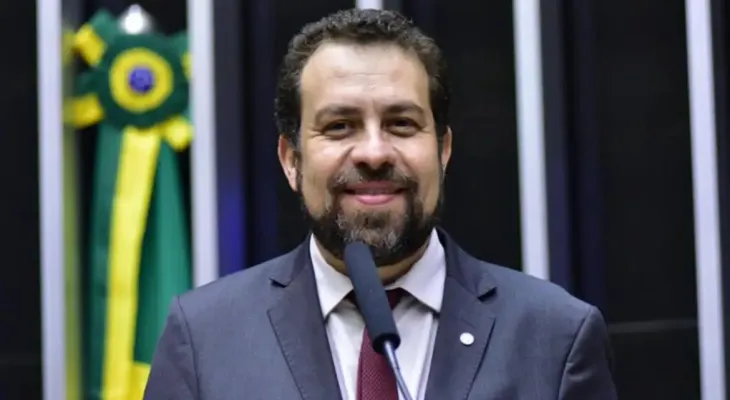 Guilherme Boulos promete “colocar o governo na rua”