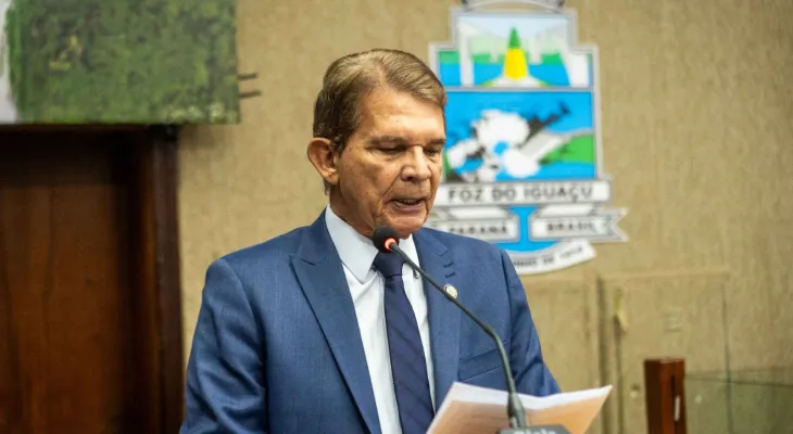 Silva e Luna barra projeto que abre filas da saúde e autora promete derrubar decisão
