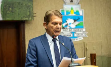 Silva e Luna barra projeto que abre filas da saúde e autora promete derrubar decisão