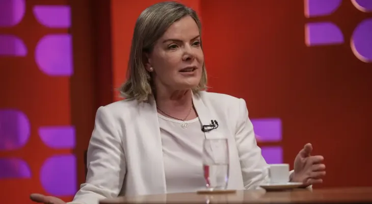 Gleisi Hoffmann condena assédio sofrido por presidente do México e manifesta solidariedade