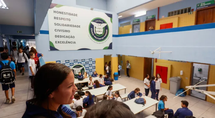 Modelo cívico-militar na educação do Paraná é aprovado por 90% de pais e professores
