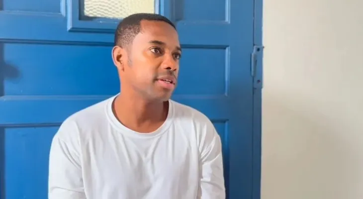 Robinho consegue reduzir pena em 301 dias com estudos e trabalho