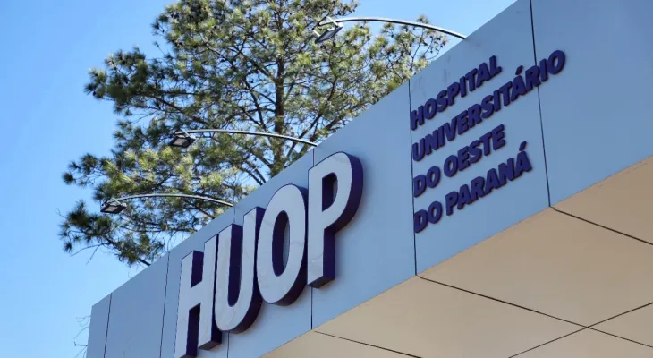 Superlotação no HU expõe crise na regulação de leitos e vira alvo de denúncia na Câmara de Cascavel