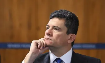 Moro parte para o ataque contra Justiça Eleitoral e Ratinho Jr após suspensão de Deltan