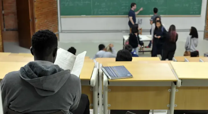 SC: Assembleia proíbe cotas raciais em universidades estaduais