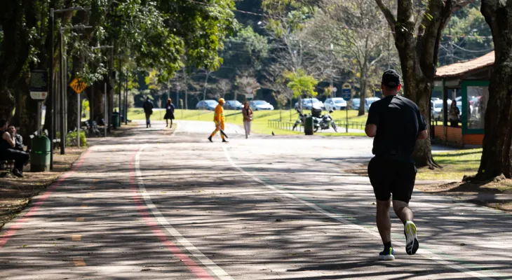 Paraná terá fim de semana de calor acima dos 30°C e ventos de até 70 km/h