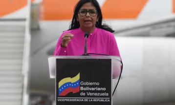 Quem é Delcy Rodríguez, vice que assume o comando da Venezuela