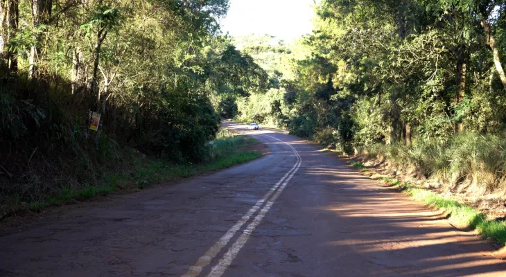 Prefeitura autoriza licitação para pavimentação de estrada que liga São João do Oeste à BR-277