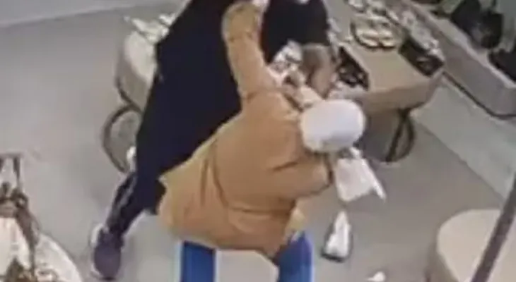 Ministério Público denuncia homem por injúria racial e agressão a mulheres árabes em shopping de Foz do Iguaçu