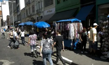 Taxa de informalidade cai no mercado de trabalho, mostra IBGE