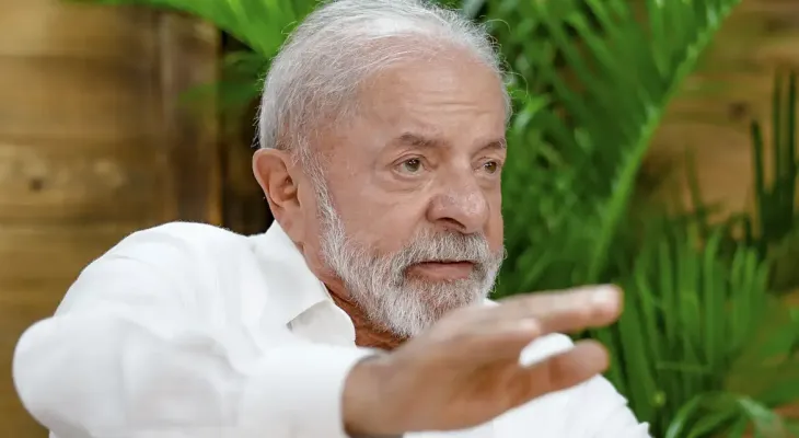 Lula retira lesão de pele e recebe alta após procedimentos em hospital de SP