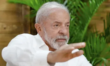 Lula retira lesão de pele e recebe alta após procedimentos em hospital de SP
