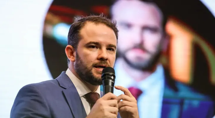 Durigan pede cautela na promulgação de PEC dos agentes de saúde por temor de impacto bilionário nas contas públicas