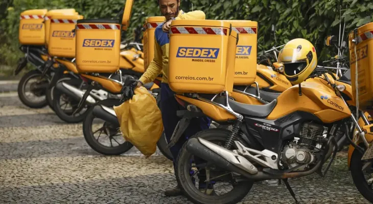 Greve dos Correios continua no Paraná mesmo com ordem do TST
