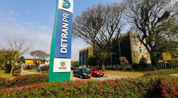 TCE-PR determina que Detran-PR retire comissionados de funções exclusivas de servidores efetivos