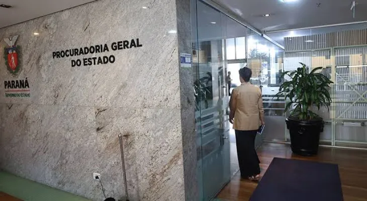 Denúncia ao TCE aponta possível uso da PGE-PR para investigar cidadão que fiscaliza o poder público
