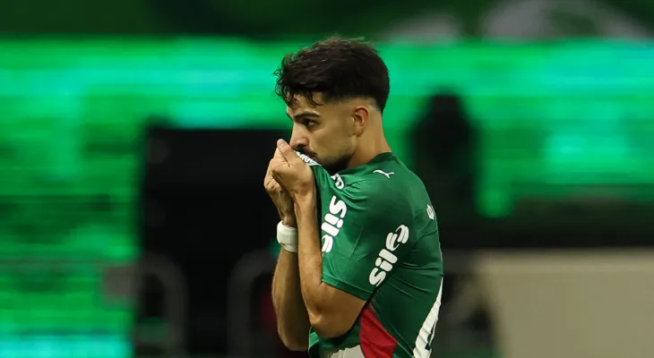 Com gol de Flaco López e volta de Paulinho, Palmeiras e Santos empatam no Brasileirão