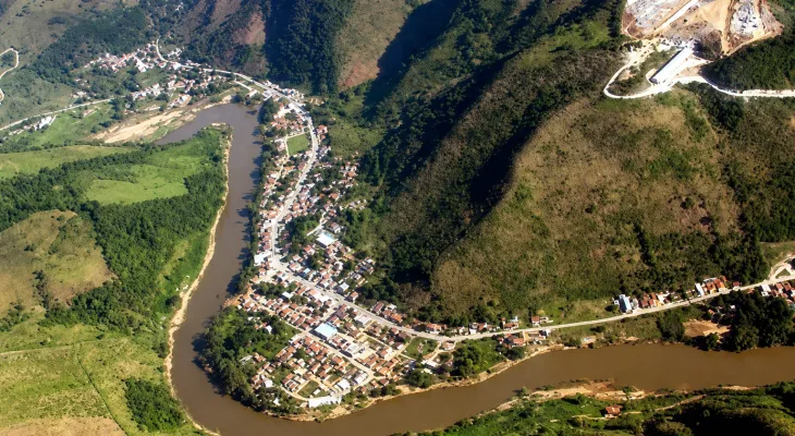 Chumbo, silêncio e abandono: contaminação em Adrianópolis volta à tona com denúncia de risco atual