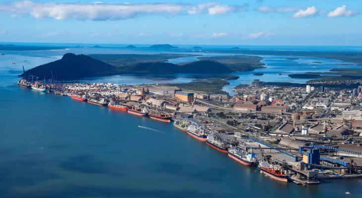 Mapa revela avanço da FTS sobre berços públicos e áreas estratégicas do Porto de Paranaguá