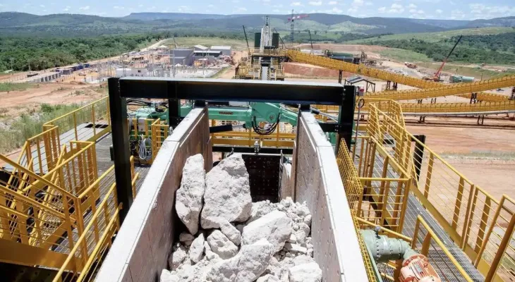 Especialistas e municípios criticam projeto sobre minerais críticos