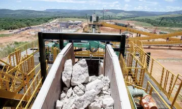 Especialistas e municípios criticam projeto sobre minerais críticos
