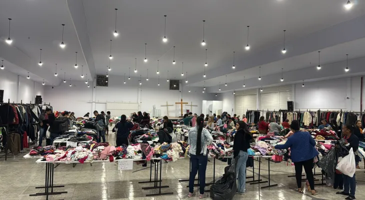 Cáritas promove bazar beneficente de inverno para manter ações sociais em Cascavel