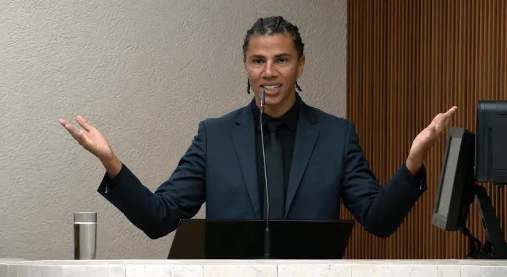 Renato Freitas reage em plenário após Conselho de Ética aprovar cassação: “Nunca cassou ninguém”