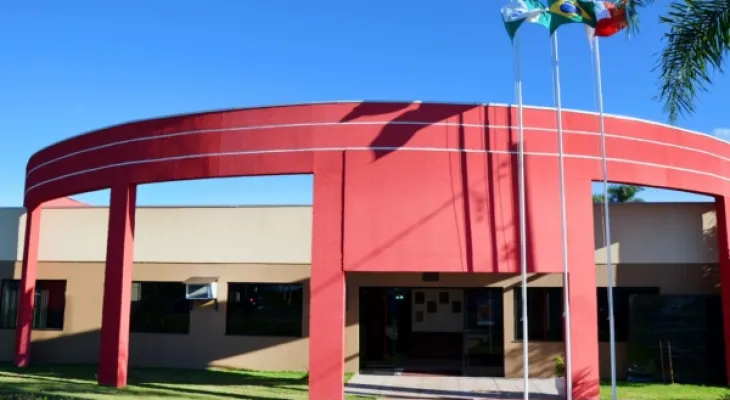 Compra de SUV de R$ 438 mil pela Câmara de Mangueirinha gera questionamentos e suspeitas sobre transparência