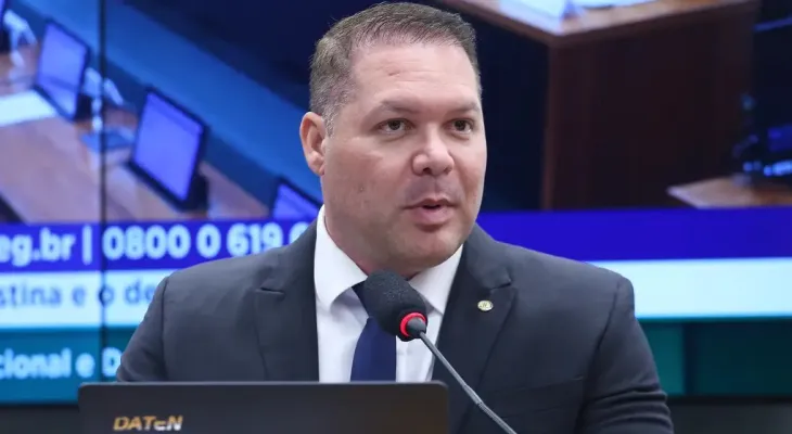 TSE torna inelegível e anula votos recebidos por ex-deputado do Ceará