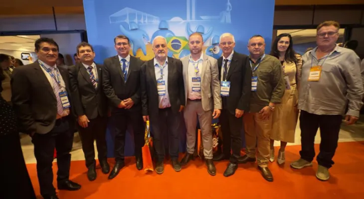 Prefeitos do Oeste participam da Marcha em Defesa dos Municípios em Brasília