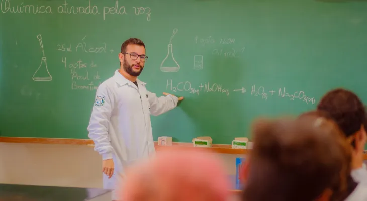 Cursos de Licenciatura do Paraná superam média nacional no Enade