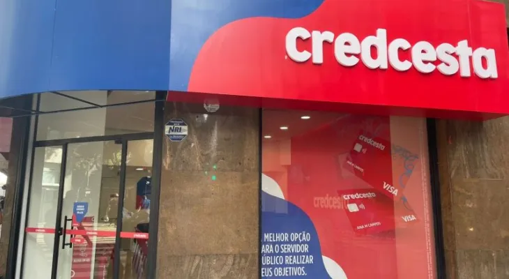 Servidores denunciam descontos abusivos e contratos não autorizados ligados ao CredCesta em Curitiba