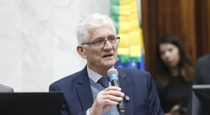 Secretário da Fazenda diz que Estado não tem dinheiro e promessas a prefeitos não serão cumpridas