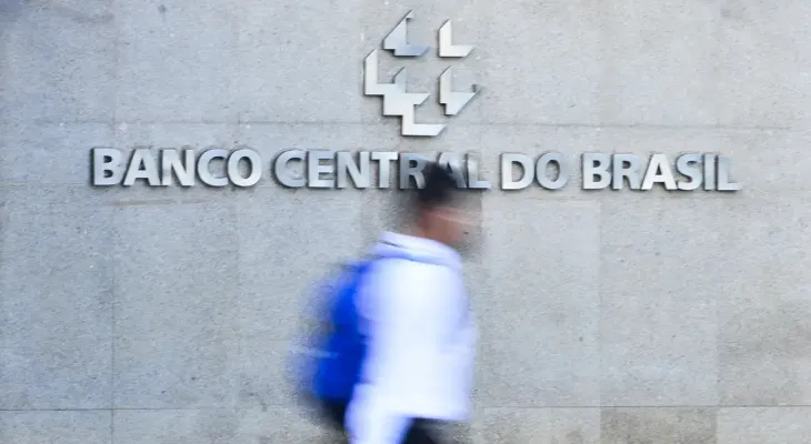 Mercado eleva previsão da inflação para 5,09% e amplia pressão sobre juros e consumo