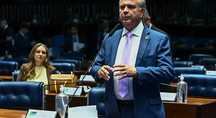 PEC da jornada flexível divide Senado e reacende debate sobre direitos trabalhistas