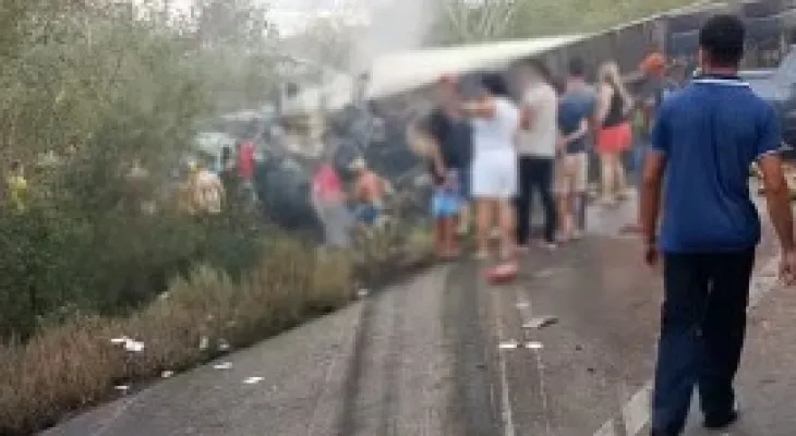 Acidente na Bahia deixa 16 mortos da mesma família após viagem de aniversário
