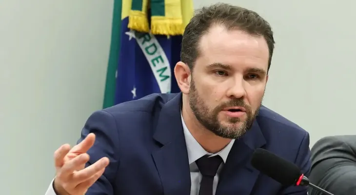 Durigan critica PEC que amplia autonomia do Banco Central e alerta para criação de “novo Poder”