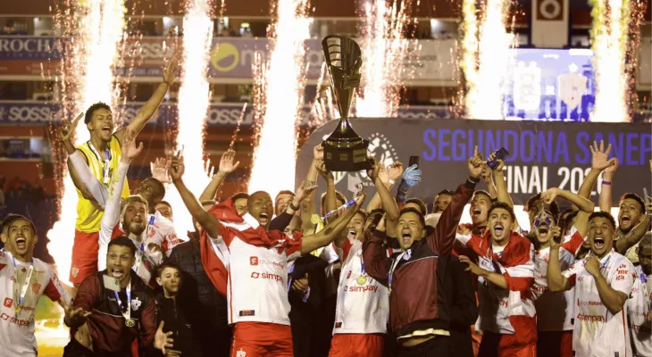 Paranavaí bate o Paraná Clube nos pênaltis e conquista a Segundona