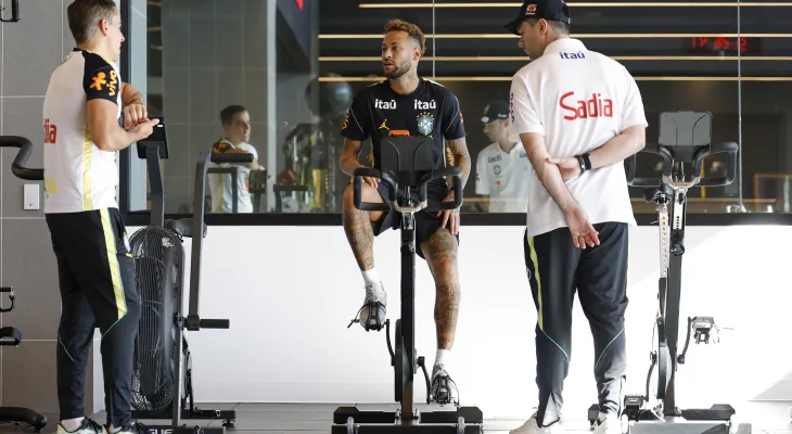 CBF aponta evolução em exame de Neymar, mas mantém retorno indefinido