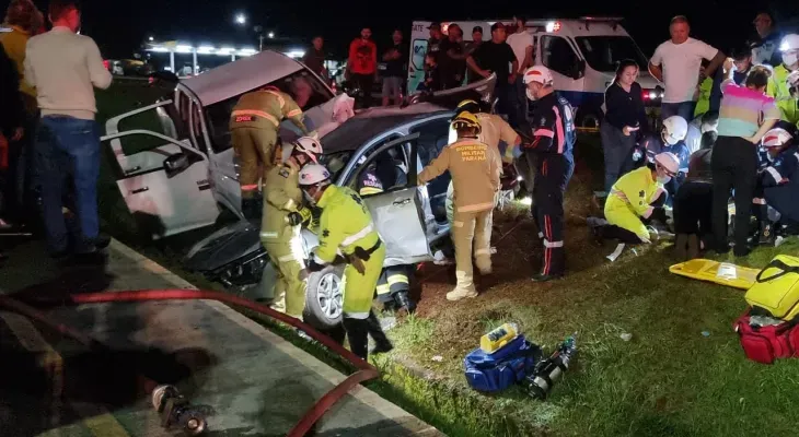 Motorista de caminhonete que causou acidente com duas mortes na BR-277 deve ser indiciado, aponta investigação