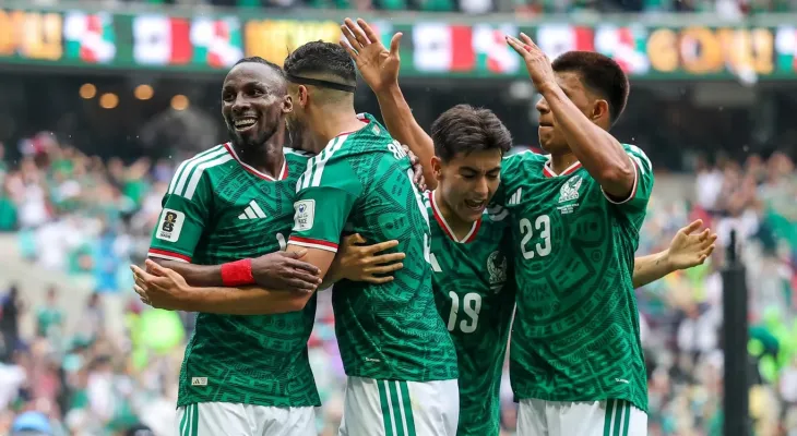 México bate África do Sul em jogo com gol de Jiménez e 3 expulsões de Wilton