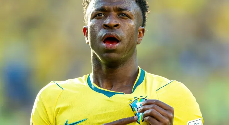 Arsenal prepara oferta por Vinícius Júnior e quer pagar maior salário da história do clube