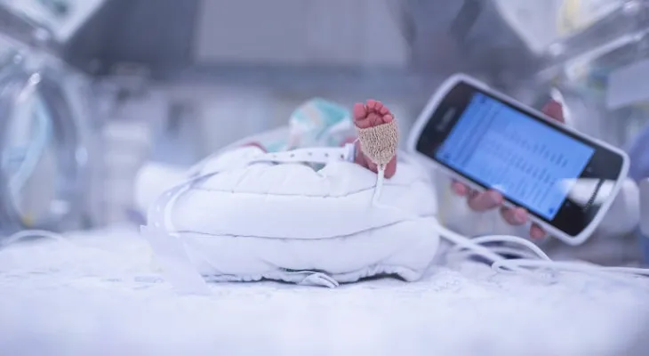 Bebê de 10 meses é atingido por caixas de leite em Maringá