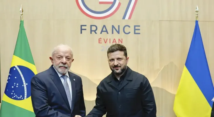 Lula e Zelensky discutem cessar-fogo e solução diplomática para guerra na Ucrânia